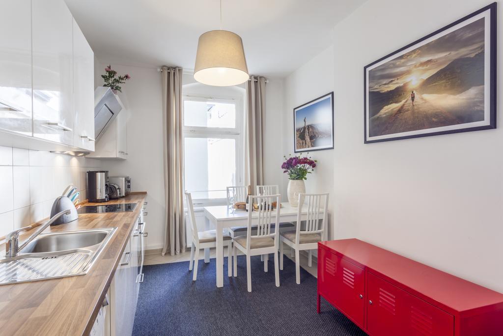 The Rheinsberger - Cosy 2br One Living Up To 6 * Berlino